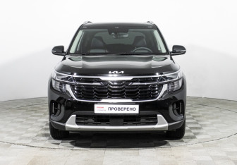 Подержанный автомобиль Kia Seltos 2023 года (2 фото)