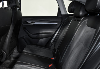 Подержанный автомобиль Skoda Karoq 2020 года (13 фото)