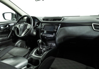 Подержанный автомобиль Nissan Qashqai 2016 года (9 фото)