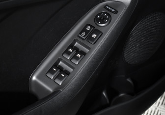 Подержанный автомобиль Kia Cerato Sedan 2019 года (10 фото)
