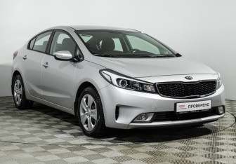 Подержанный автомобиль Kia Cerato Sedan 2019 года (3 фото)