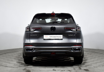 Подержанный автомобиль Changan UNI-S 2024 года (6 фото)