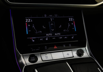 Подержанный автомобиль Audi A6 Sedan 2020 года (19 фото)