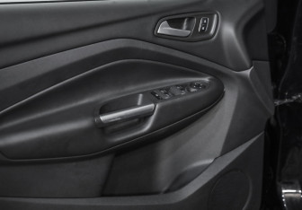 Подержанный автомобиль Ford Kuga 2018 года (18 фото)