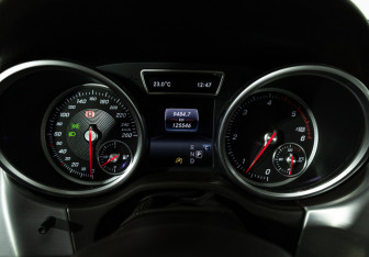 Подержанный автомобиль Mercedes-Benz GLE 2016 года (12 фото)