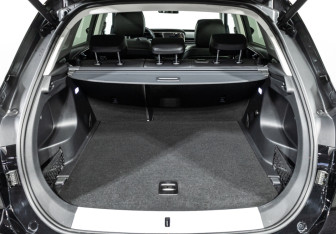 Подержанный автомобиль Hongqi HS5 2024 года (26 фото)