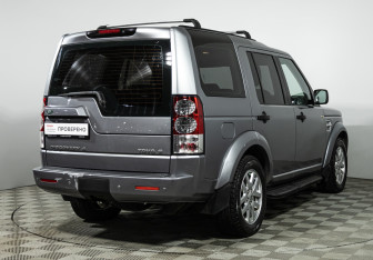 Подержанный автомобиль Land Rover Discovery 2012 года (5 фото)