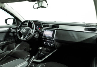 Подержанный автомобиль Renault Arkana 2020 года (9 фото)