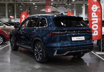Подержанный автомобиль Geely Monjaro 2024 года (9 фото)