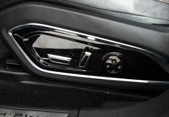 Подержанный автомобиль HiPhi X 2022 года (20 фото)