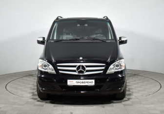 Подержанный автомобиль Mercedes-Benz Viano 2013 года (2 фото)