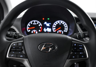 Подержанный автомобиль Hyundai Solaris Sedan 2021 года (17 фото)