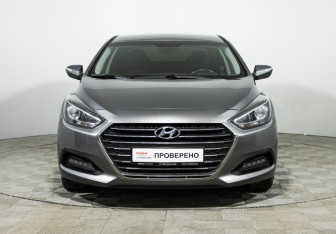 Подержанный автомобиль Hyundai i40 Sedan 2016 года (2 фото)