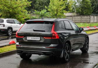 Подержанный автомобиль Volvo XC60 2019 года (6 фото)