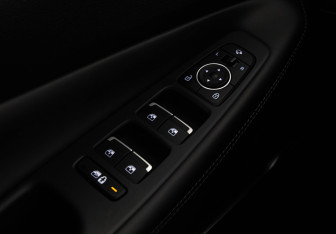 Подержанный автомобиль Hyundai Santa Fe 2022 года (24 фото)