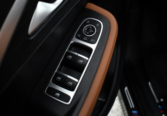 Подержанный автомобиль Omoda C5 2022 года (10 фото)