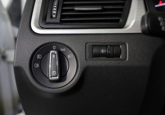 Подержанный автомобиль Skoda Rapid Liftback 2016 года (15 фото)