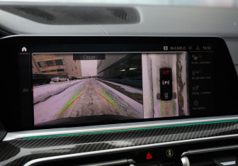 Подержанный автомобиль BMW X6 2021 года (20 фото)