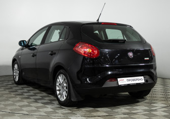 Подержанный автомобиль Fiat Bravo 2008 года (7 фото)