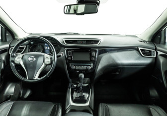 Подержанный автомобиль Nissan Qashqai 2014 года (13 фото)