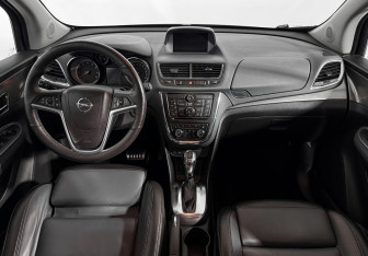 Подержанный автомобиль Opel Mokka 2013 года (14 фото)