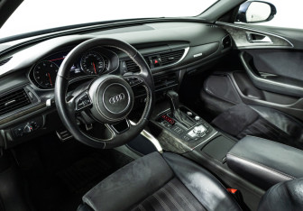 Подержанный автомобиль Audi A6 Sedan 2017 года (11 фото)