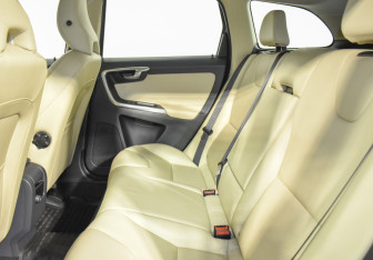 Подержанный автомобиль Volvo XC60 2014 года (12 фото)