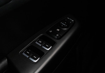 Подержанный автомобиль Kia Sportage 2016 года (20 фото)