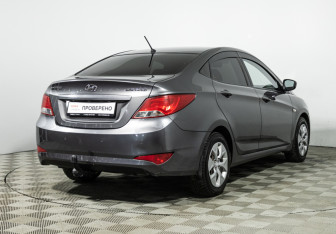 Подержанный автомобиль Hyundai Solaris Sedan 2014 года (5 фото)