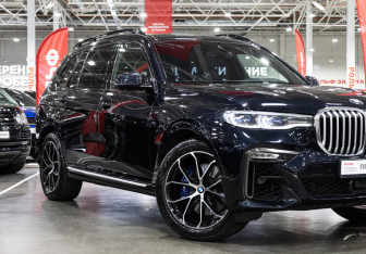 Подержанный автомобиль BMW X7 2019 года (6 фото)