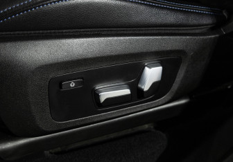 Подержанный автомобиль BMW X3 2018 года (22 фото)