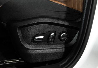 Подержанный автомобиль Chery Tiggo 8 Pro Max 2022 года (27 фото)