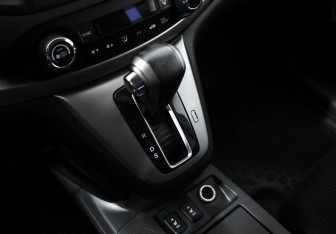 Подержанный автомобиль Honda CR-V 2013 года (11 фото)