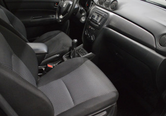 Подержанный автомобиль Suzuki Vitara 2019 года (12 фото)
