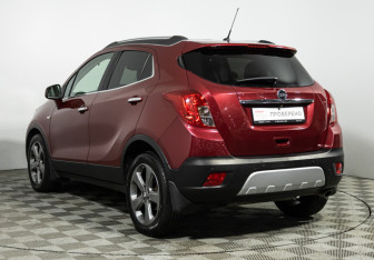Подержанный автомобиль Opel Mokka 2013 года (7 фото)
