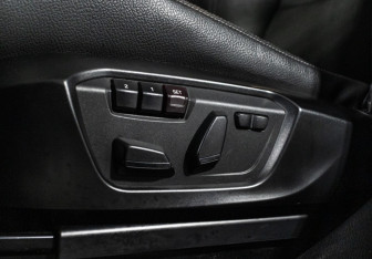 Подержанный автомобиль BMW X4 2016 года (15 фото)