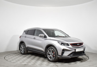 Подержанный автомобиль Geely Coolray 2023 года (3 фото)