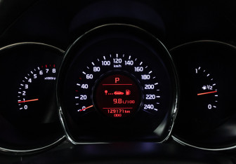 Подержанный автомобиль Kia Ceed Wagon 2012 года (12 фото)