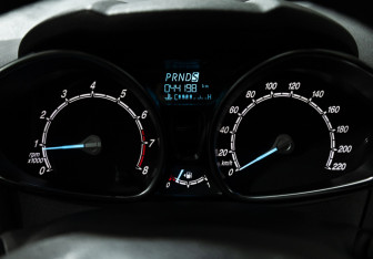 Подержанный автомобиль Ford Fiesta Hatchback 2016 года (12 фото)