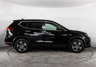 Подержанный автомобиль Nissan X-Trail 2018 года (4 фото)