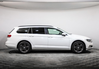 Подержанный автомобиль Volkswagen Passat Wagon 2016 года (4 фото)