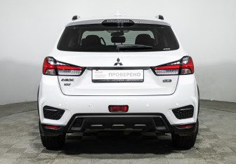 Подержанный автомобиль Mitsubishi ASX 2021 года (6 фото)