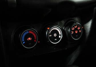 Подержанный автомобиль Mitsubishi ASX 2013 года (15 фото)