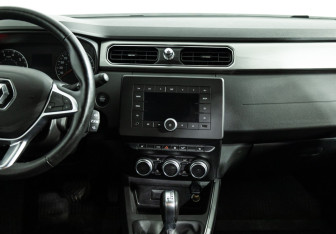 Подержанный автомобиль Renault Arkana 2019 года (14 фото)
