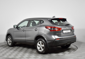 Подержанный автомобиль Nissan Qashqai 2019 года (7 фото)