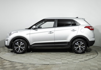Подержанный автомобиль Hyundai Creta 2019 года (8 фото)