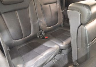 Подержанный автомобиль Hyundai Santa Fe 2010 года (14 фото)