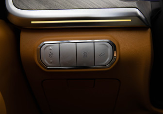 Подержанный автомобиль Tank 500 2023 года (18 фото)