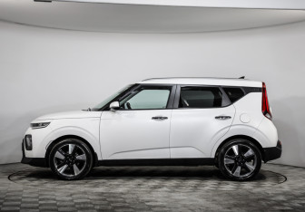 Подержанный автомобиль Kia Soul 2019 года (8 фото)