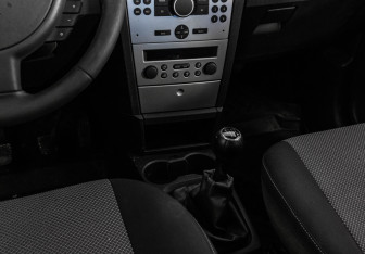 Подержанный автомобиль Opel Meriva 2008 года (12 фото)